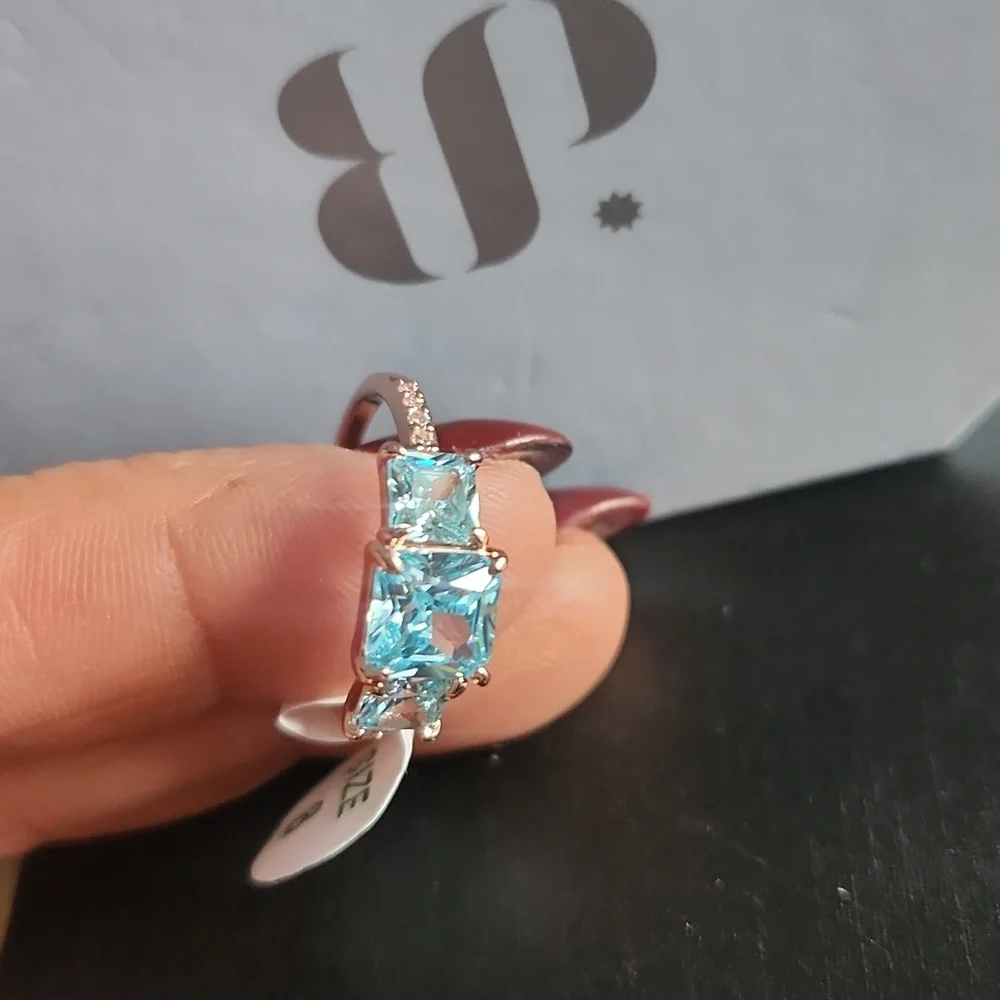 Ring - Picture 2 of 5